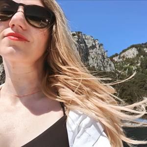 Meet your Posher, Christina